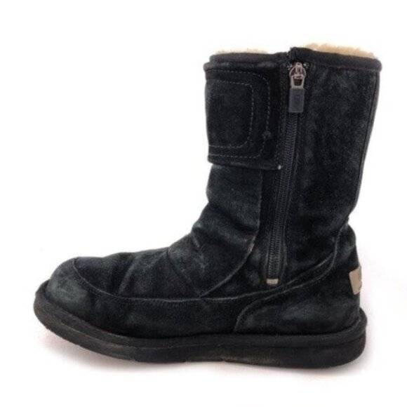 UGG Kentt Black Leather Sheepskin Winter Boots 7 - Picture 2 of 11